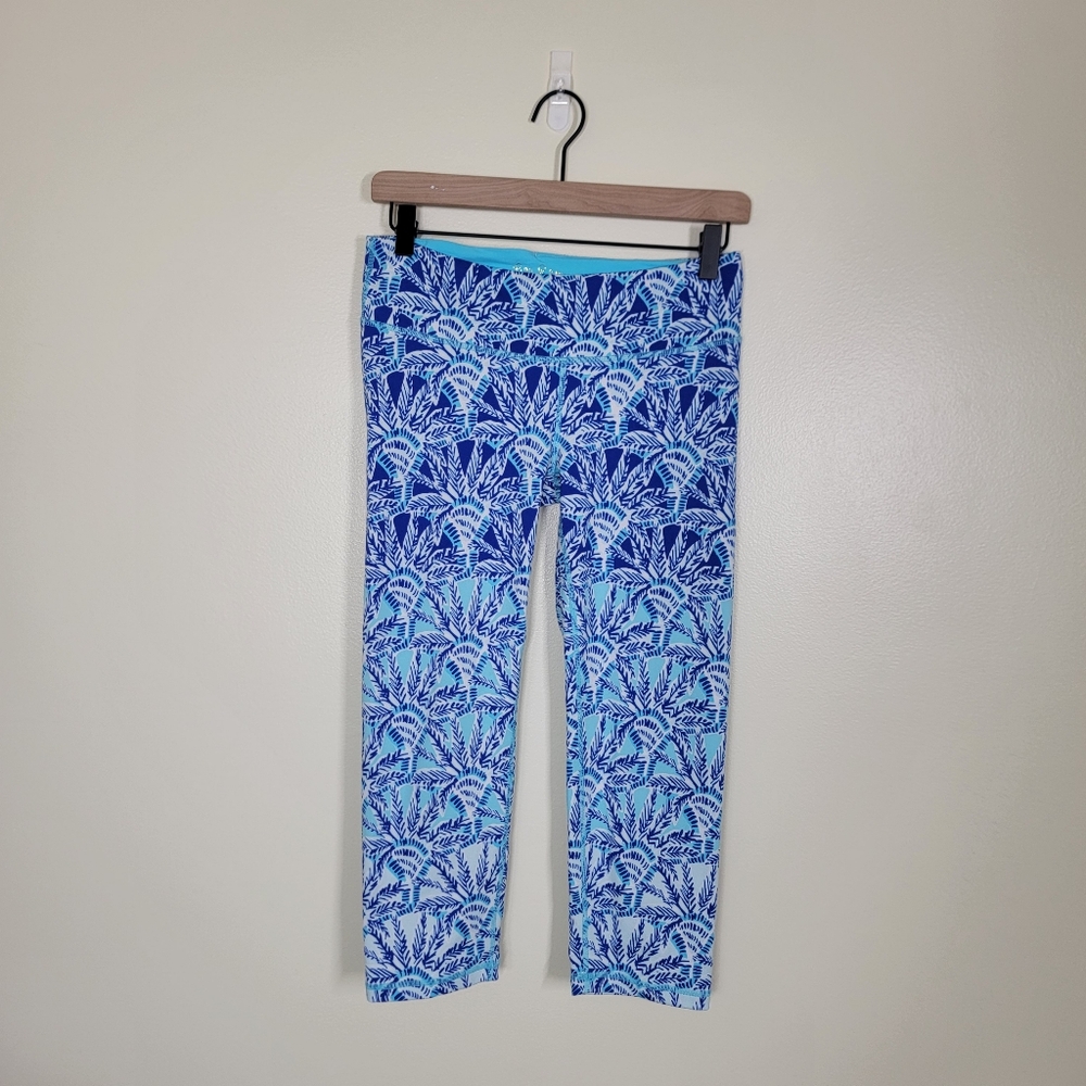 Lilly Pulitzer Cropped Luxletic Leggings Size Medium - Picture 2 of 6